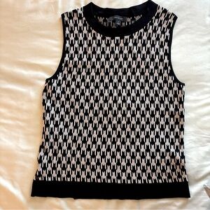 Ann Taylor Black and White Sleeveless Sweater Top Vest - Size Medium